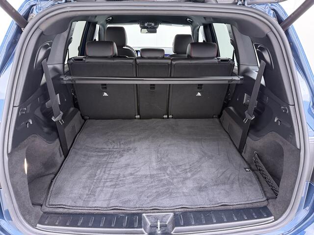 Mercedes-Benz GLB-Klasse 200 AMG 7-zits // Camera // Sfeerverlichting // Augmented Reallity // Alarm // Nightpakket // 19" AMG // LED