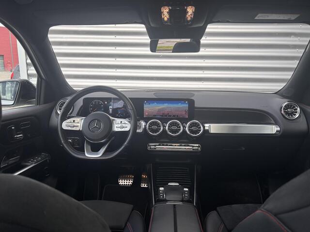 Mercedes-Benz GLB-Klasse 200 Business Solution AMG | Panoramadak | Trekhaak | Memory