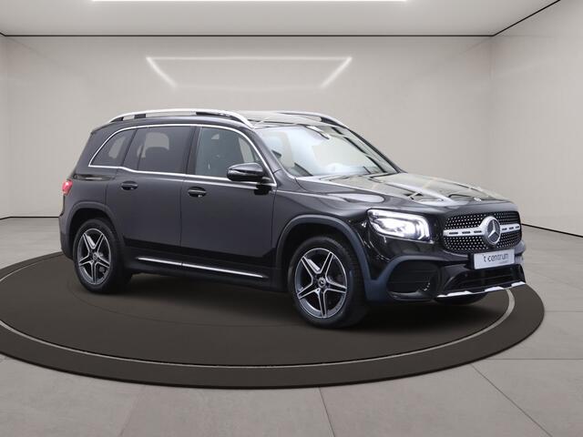 Mercedes-Benz GLB-Klasse 200 Automaat AMG Line, Panoramadak, Trekhaak, Stoelverwarming
