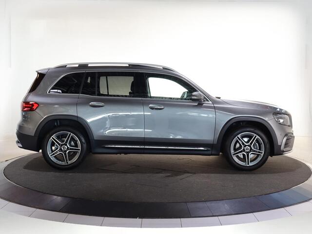 Mercedes-Benz GLB-Klasse 180 Business Solution AMG | Panoramaschuifdak | Premium Plus | Trekhaak | Verschuifbare Bank | Winterpakket |