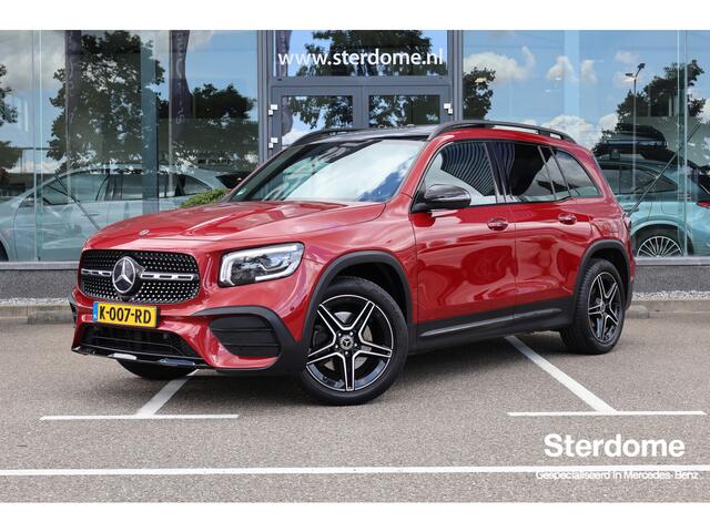 Mercedes-Benz GLB-Klasse 200 Business Solution AMG 163 PK I Panoramadak I Trekhaak I Stoelverwarming I Tempomaat I Camera I Elektrische stoelen I Mulitibeam led I Memory l Elektrisch bedienbare achterklep l Sfeerverlichting I Nightpakket I