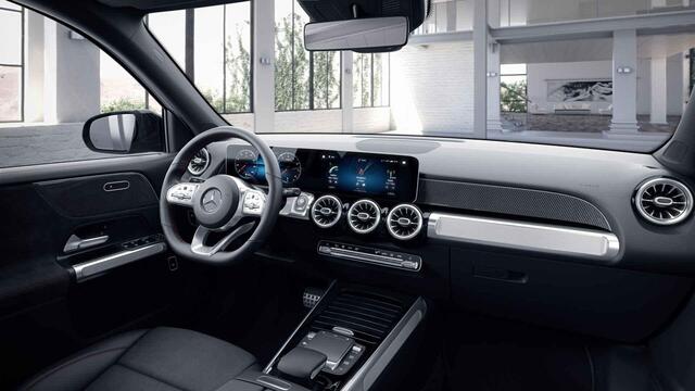 Mercedes-Benz GLB-Klasse 200 Business Solution AMG | Night | Widescreen | Extra getint glas | Stoelverwarming | Achteruitrijcamera |