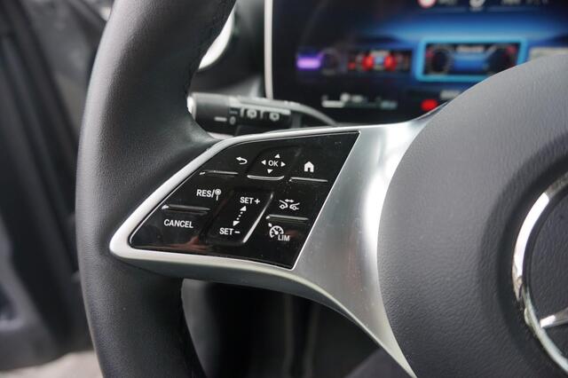 Mercedes-Benz GLC-KLASSE 300e 4MATIC DISTRONIC TREKHAAK BTW