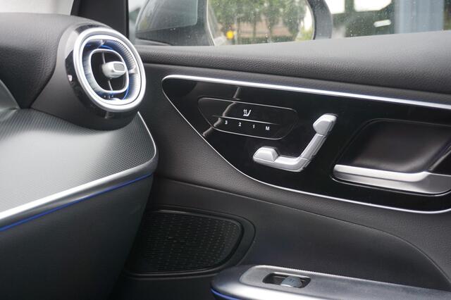 Mercedes-Benz GLC-KLASSE 300e 4MATIC DISTRONIC TREKHAAK BTW