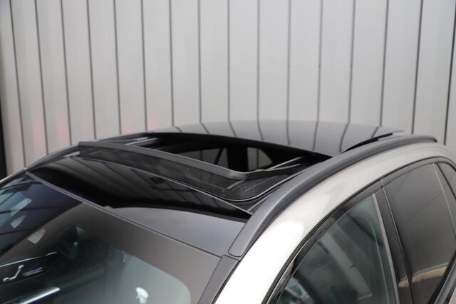 Mercedes-Benz GLC-KLASSE 300e AMG 4-Matic Aut9 | Pano | Keyles | Massage | Stoelkoeling | Distronic | Digital-light | Stuurwielverwarming | 2023.