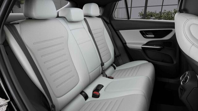 Mercedes-Benz GLC-KLASSE Coupé 300e 4MATIC AMG Line | AMG | Digital light | Trekhaak | 360 camera |