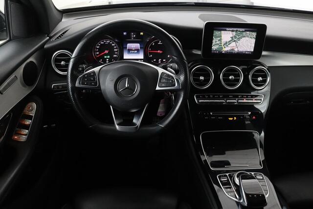 Mercedes-Benz GLC-KLASSE Coupé 250d 4Matic AMG | Schuifdak | Trekhaak | Leder | Stoelverwarming | Full LED | Navigatie | 360 camera | Dodehoek detectie