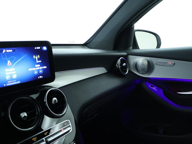 Mercedes-Benz GLC-KLASSE Coupé 300 e 4-MATIC AMG-Line | Night Pakket | 20 Inch Velgen | Burmester® Surround-Soundsystem | Sfeerverlichting. Inclusief 24 maanden MB Certified garantie voor Europa.