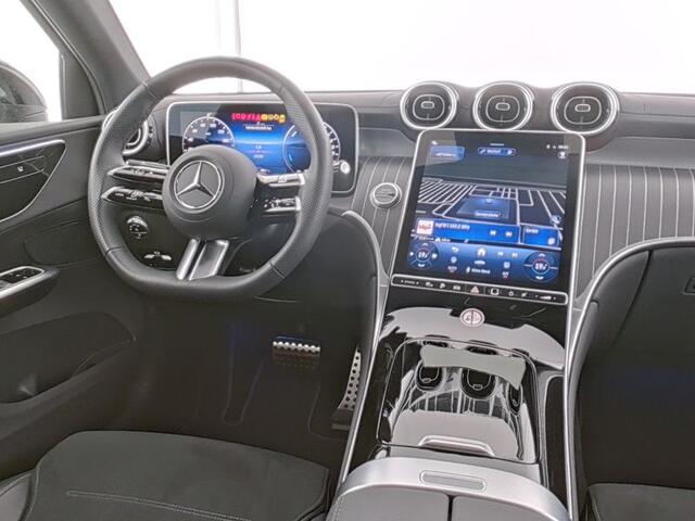 Mercedes-Benz GLC-KLASSE Coupé 300 e 4MATIC AMG Plug-In Hybride AMG Line | Night Pakket | Panorama Schuif-Kanteldak | Distronic | 360° camera | Stuur en Stoelverwarming. Inclusief 24 maanden MB Certified garantie voor Europa.