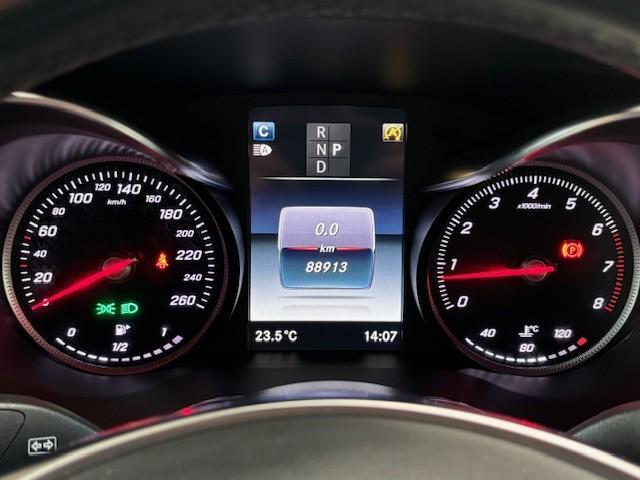 Mercedes-Benz GLC-KLASSE 250 4MATIC Premium Plus | AMG | Panoramadak | Trekhaak | Command Online | Camera |