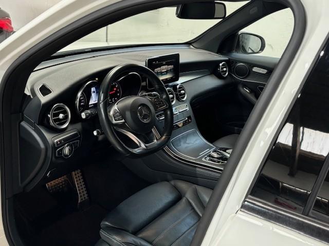 Mercedes-Benz GLC-KLASSE 250 4MATIC Premium Plus | AMG | Panoramadak | Trekhaak | Command Online | Camera |