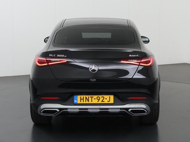 Mercedes-Benz GLC-KLASSE Coupé 300e 4MATIC Luxury Line | Beige bekleding | Trekhaak | Distronic | Verwarmd stuur |