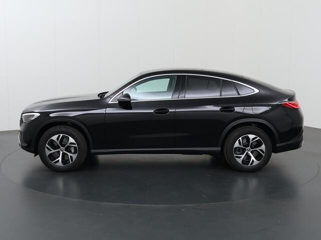 Mercedes-Benz GLC-KLASSE Coupé 300e 4MATIC Luxury Line | Beige bekleding | Trekhaak | Distronic | Verwarmd stuur |