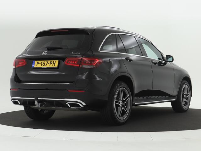 Mercedes-Benz GLC-KLASSE 300 e 4MATIC Business Solution AMG | Panoramadak | Lichtmetalen velgen | Navigatie | Parking support | camera achter | Inclusief 24 maanden MB Certified garantie voor Europa.