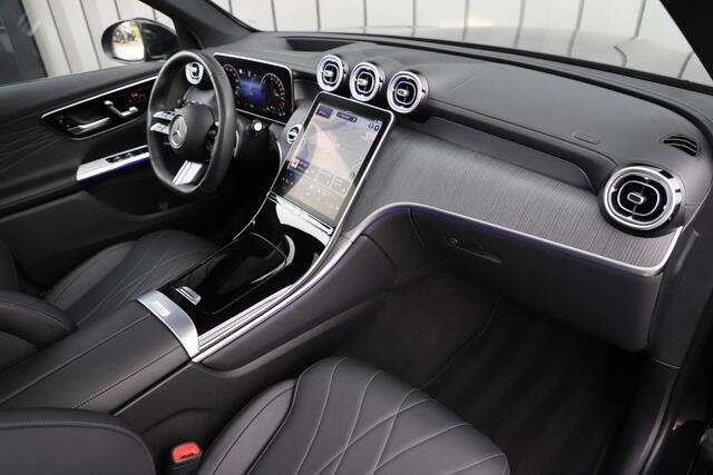 Mercedes-Benz GLC-KLASSE 300e AMG 4-Matic Aut9 | 313PK | Achterasbesturing | Luchtvering | Head-up | Keyles-go | Pano | Burmester | Distronic | Leder | Digital-ligt | 2023.