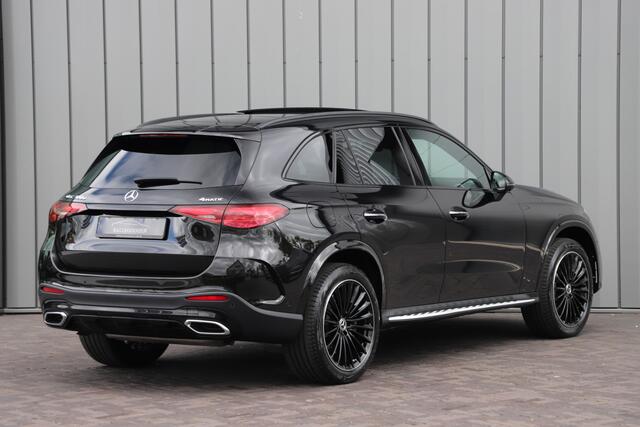 Mercedes-Benz GLC-KLASSE 300e AMG 4-Matic Aut9 | 313PK | Achterasbesturing | Luchtvering | Head-up | Keyles-go | Pano | Burmester | Distronic | Leder | Digital-ligt | 2023.