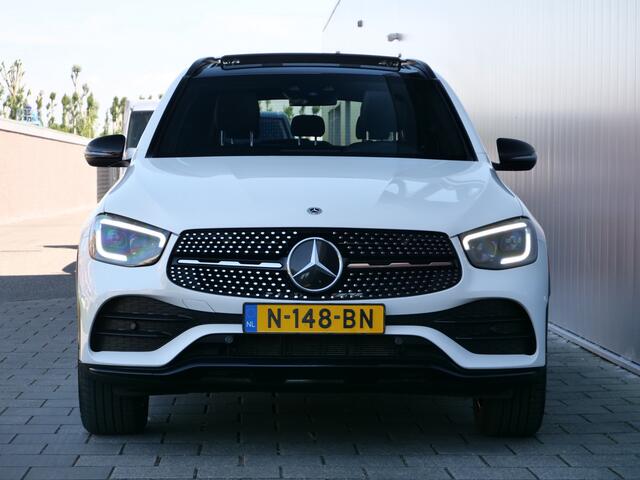 Mercedes-Benz GLC-KLASSE 300e 4-MATIC 313pk Premium Plus AUTOMAAT Panoramadak / Trekhaak / Apple CarPlay