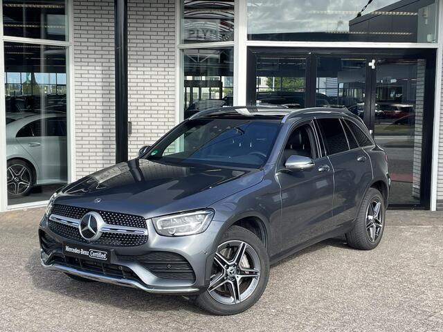 Mercedes-Benz GLC-KLASSE 300e 4MATIC AMG | Panoramadak | Trekhaak | Rijass+