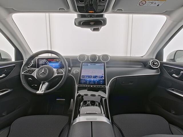 Mercedes-Benz GLC-KLASSE 300 e 4MATIC Plug-In Hybride Trekhaak | Panorama Schuif-Kanteldak | Memory Voorstoelen. Inclusief 24 maanden MB Certified garantie voor Europa.