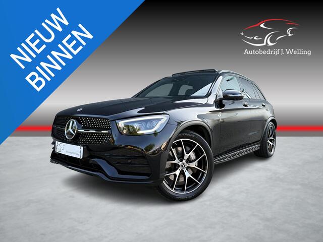Mercedes-Benz GLC-KLASSE 300e 4MATIC AMG / pano / burmester / Designo