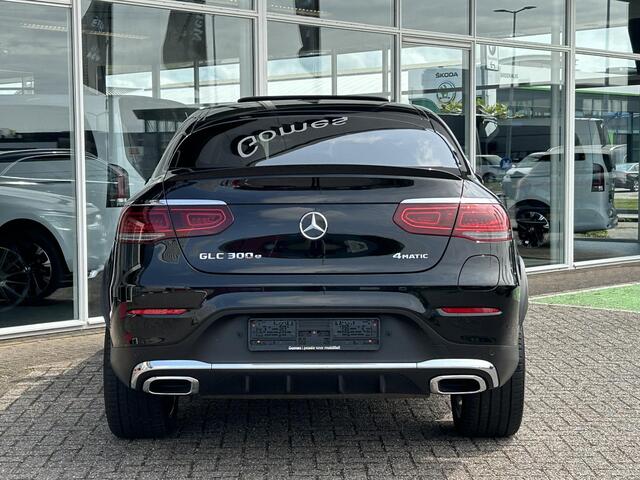 Mercedes-Benz GLC-KLASSE Coupé 300e 4MATIC AMG | Schuifdak | Head-Up Display Mercedes-Benz GLC-klasse Coupé 300e 4MATIC Business Solution AMG