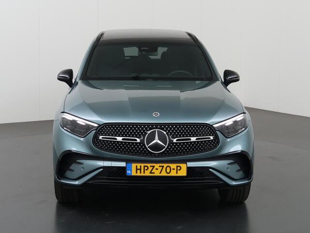 Mercedes-Benz GLC-KLASSE 300e 4MATIC AMG Line | AMG | Panoramadak | Trekhaak | Digital light | Distronic |