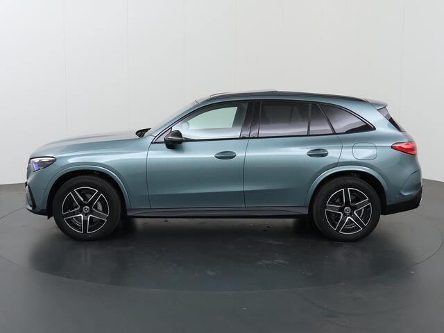 Mercedes-Benz GLC-KLASSE 300e 4MATIC AMG Line | AMG | Panoramadak | Trekhaak | Digital light | Distronic |