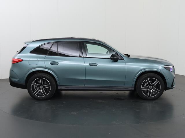Mercedes-Benz GLC-KLASSE 300e 4MATIC AMG Line | AMG | Panoramadak | Trekhaak | Digital light | Distronic |