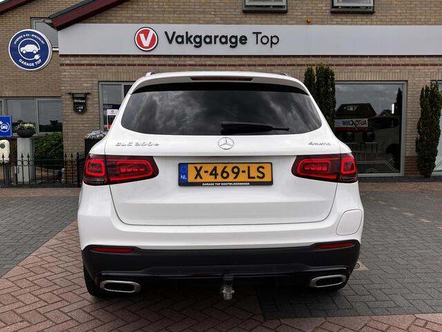 Mercedes-Benz GLC-KLASSE 300e 4MATIC AMG | MBUX | Trekhaak | Leder