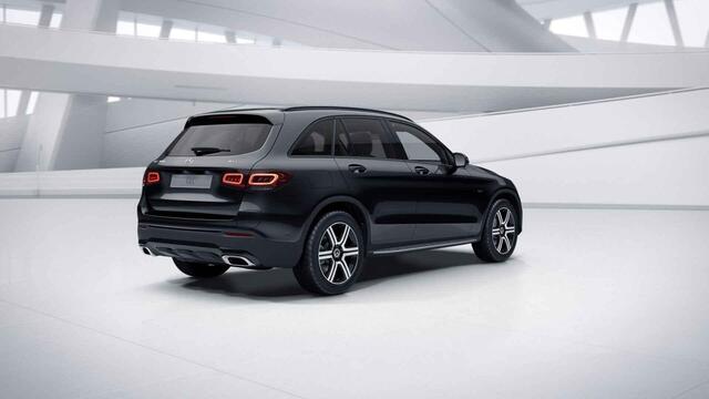 Mercedes-Benz GLC-KLASSE 300e 4MATIC Premium | Night | Memory | Burmester | Lederen bekleding | Treeplanken |