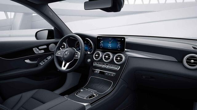 Mercedes-Benz GLC-KLASSE 300e 4MATIC Premium | Night | Memory | Burmester | Lederen bekleding | Treeplanken |