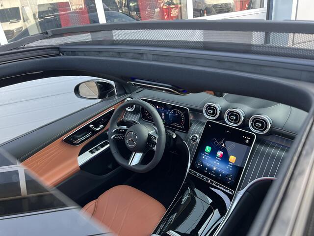 Mercedes-Benz GLC-KLASSE Coupé 300 e 4MATIC Sport Edition | AMG Line | Nappa Leder Bruin | Premium Pakket | Night Pakket | Winter Pakket | Panoramadak | Trekhaak | Burmester Surround | 360° Camera | DISTRONIC Afstandsassistent | Elektrisch Verstelbare Stoelen + Memory