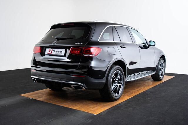 Mercedes-Benz GLC-KLASSE 300e 4MATIC Business Solution AMG Amg Line Interieur/Exterieur - Spiegelpakket - Stoelverwarming voor - Rijassistentiepakket plus - Head up - Sfeerverlichting - Warmtewerend/donkergetint glas -