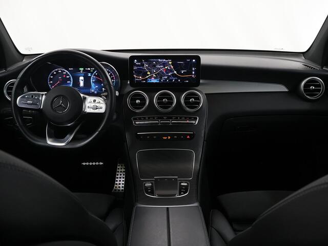 Mercedes-Benz GLC-KLASSE 300e 4MATIC AMG Night | Panoramadak | Easy Pack achterklep | Stoelverwarming | Achteruitrijcamera | Dakrails |