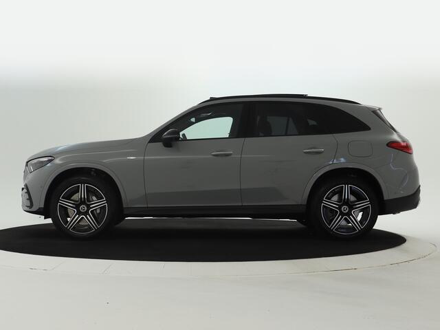 Mercedes-Benz GLC-KLASSE 300e 4MATIC Sport Edition | Trekhaak | Nightpakket | AMG Premium | Parkeerpakket met 360°-camera | EASY PACK achterklep | URBAN GUARD voertuigbescherming plus | KEYLESS GO-comfortpakket | Dodehoekassistent |