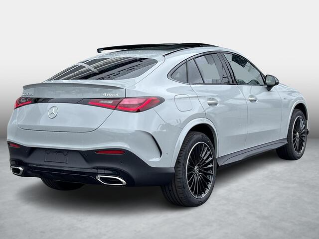 Mercedes-Benz GLC-KLASSE Coupé 300 e 4MATIC Sport Edition | AMG Line | Premium Pakket | Night Pakket | Winter Pakket | Panoramadak | Burmester Surround | 360° Camera | DISTRONIC Afstandsassistent | Elektrisch Verstelbare Stoelen + Memory