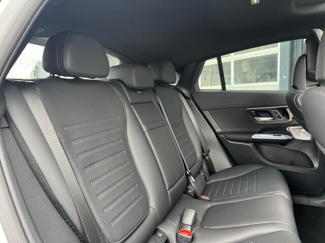 Mercedes-Benz GLC-KLASSE Coupé 300 e 4MATIC Sport Edition | AMG Line | Premium Pakket | Night Pakket | Winter Pakket | Panoramadak | Burmester Surround | 360° Camera | DISTRONIC Afstandsassistent | Elektrisch Verstelbare Stoelen + Memory