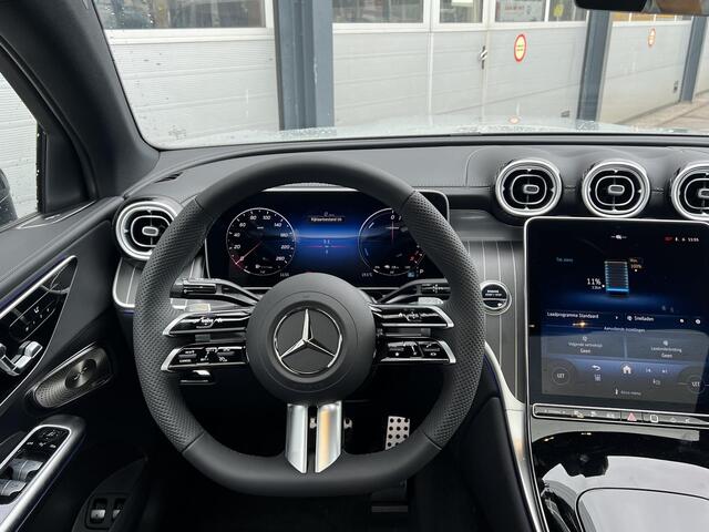 Mercedes-Benz GLC-KLASSE Coupé 300 e 4MATIC Sport Edition | AMG Line | Premium Pakket | Night Pakket | Winter Pakket | Panoramadak | Burmester Surround | 360° Camera | DISTRONIC Afstandsassistent | Elektrisch Verstelbare Stoelen + Memory