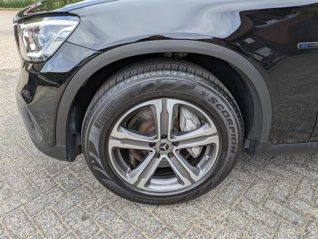 Mercedes-Benz GLC-KLASSE 300e 4MATIC ,Leder,Airmatic,Trekhaak,Navi.