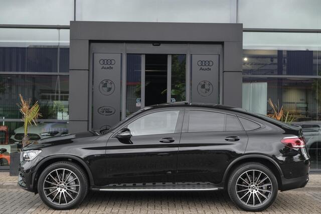 Mercedes-Benz GLC-KLASSE Coupé GLC300e AMG 320pk 4MATIC Schuifdak Burmester Camera MBUX Trekhaak elektrisch 20" LMV