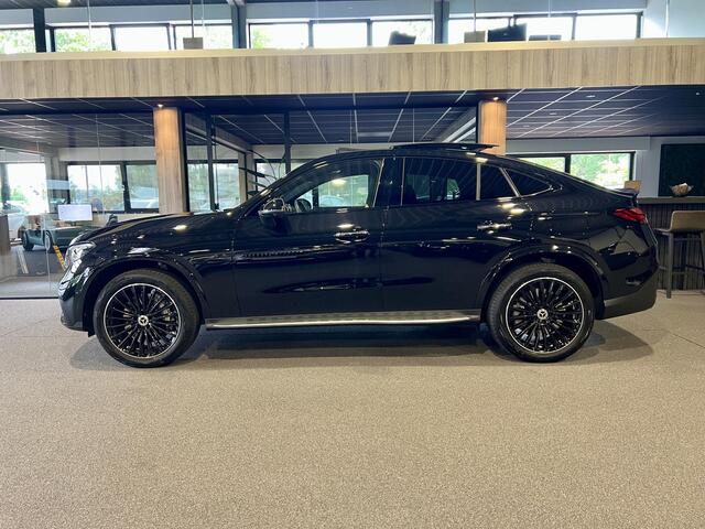 Mercedes-Benz GLC-KLASSE Coupé 400e 4MATIC AMG Line Panaroma | Camera | Trekhaak | Stuurverwarming