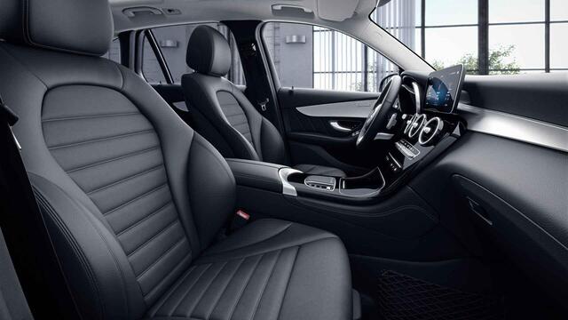 Mercedes-Benz GLC-KLASSE 300e 4MATIC Premium Plus | AMG | Trekhaak | Widescreen | Stoelverwarming |