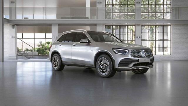 Mercedes-Benz GLC-KLASSE 300e 4MATIC Premium Plus | AMG | Trekhaak | Widescreen | Stoelverwarming |