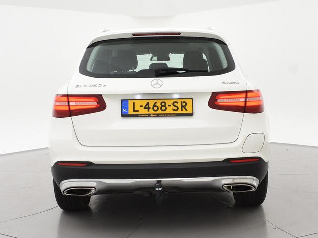 Mercedes-Benz GLC-KLASSE 350e 4MATIC PLUG-IN HYBRID + TREKHAAK | PANORAMA | LUCHTVERING | LED | STOELVERWARMING