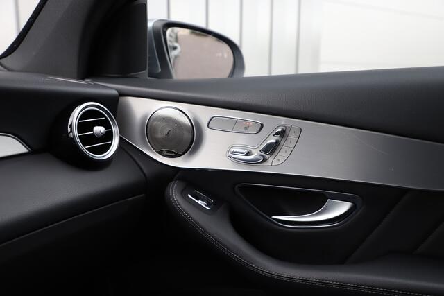 Mercedes-Benz GLC-KLASSE 250 AMG 4-Matic | 211PK | Memory | Comand | Stoelverwarming | Camera | Trekhaak | Cruise-control | 2016.