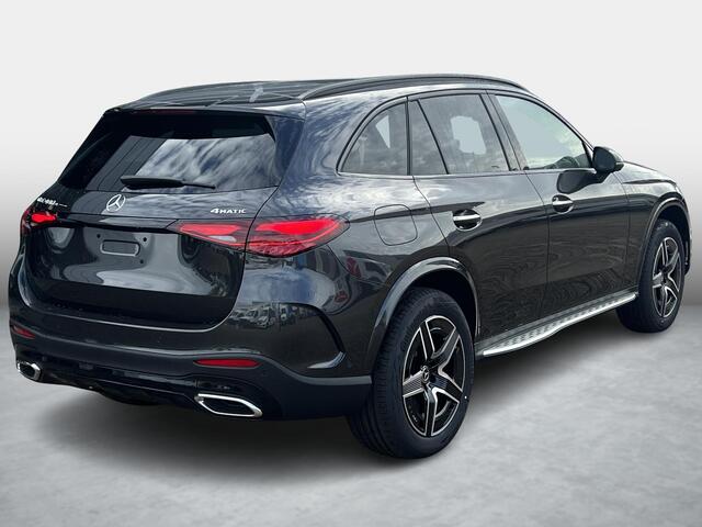 Mercedes-Benz GLC-KLASSE 400 e 4MATIC Sport Edition | AMG Line | Grijs Interieur | Premium Pakket | Night Pakket | Winter Pakket | Panoramadak | Trekhaak | Burmester 3D Surround | 360° Camera | DISTRONIC Afstandsassistent | Elektrisch Verstelbare Stoelen + Memory