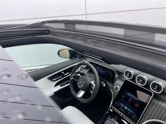Mercedes-Benz GLC-KLASSE 400 e 4MATIC Sport Edition | AMG Line | Grijs Interieur | Premium Pakket | Night Pakket | Winter Pakket | Panoramadak | Trekhaak | Burmester 3D Surround | 360° Camera | DISTRONIC Afstandsassistent | Elektrisch Verstelbare Stoelen + Memory