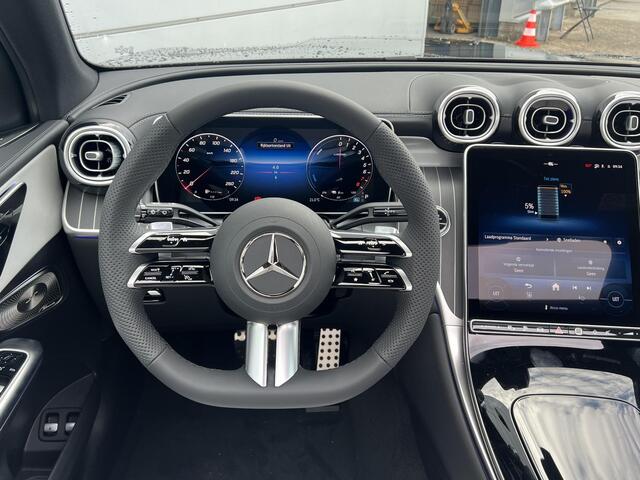 Mercedes-Benz GLC-KLASSE 400 e 4MATIC Sport Edition | AMG Line | Grijs Interieur | Premium Pakket | Night Pakket | Winter Pakket | Panoramadak | Trekhaak | Burmester 3D Surround | 360° Camera | DISTRONIC Afstandsassistent | Elektrisch Verstelbare Stoelen + Memory