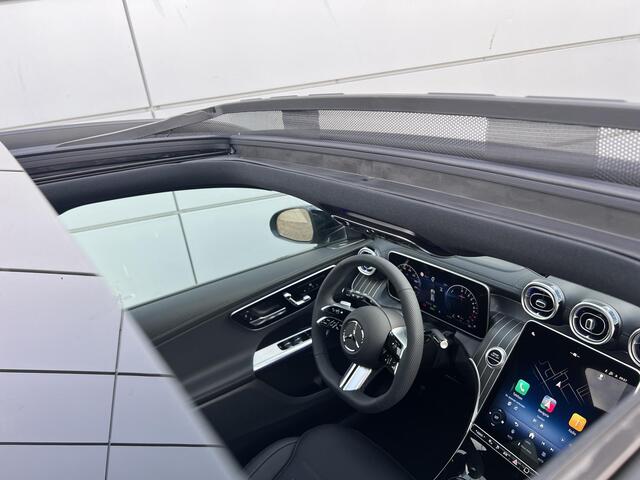 Mercedes-Benz GLC-KLASSE 400 e 4MATIC Sport Edition | AMG Line | Leder Zwart | Premium Plus | Night Pakket | Winter Pakket | Panoramadak | Trekhaak | 360° Camera | DISTRONIC Afstandsassistent | Elektrisch Verstelbare Stoelen + Memory | Apple CarPlay | Android Auto