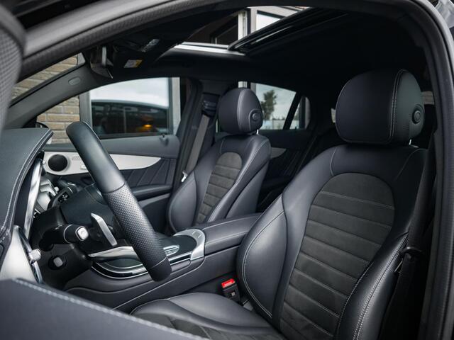 Mercedes-Benz GLC-KLASSE Coupé 300e 4MATIC AMG | All Black | 21" | Sch.Dak | Memo | Priv | Ambiente Int. Verl. | Camera |